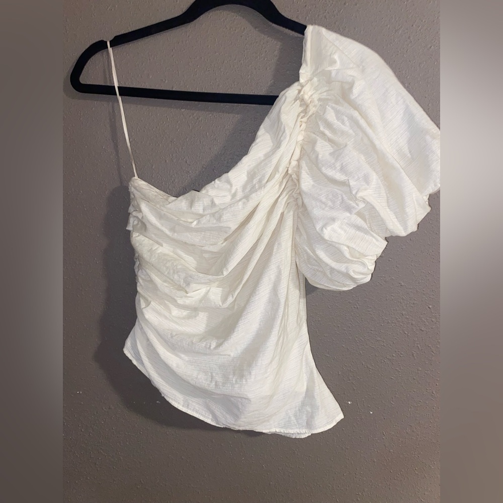 ASTR The Label Cream One-Shoulder Blouse